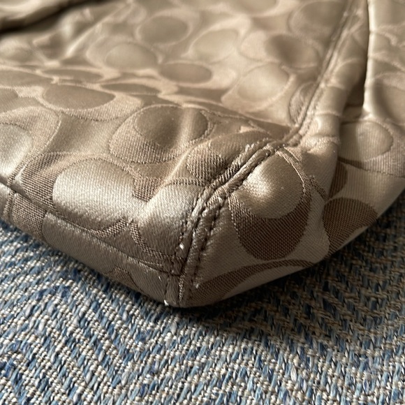 Coach Ashley Sateen Signature C Hobo Purse Brown Tan Hippie - Picture 8 of 16